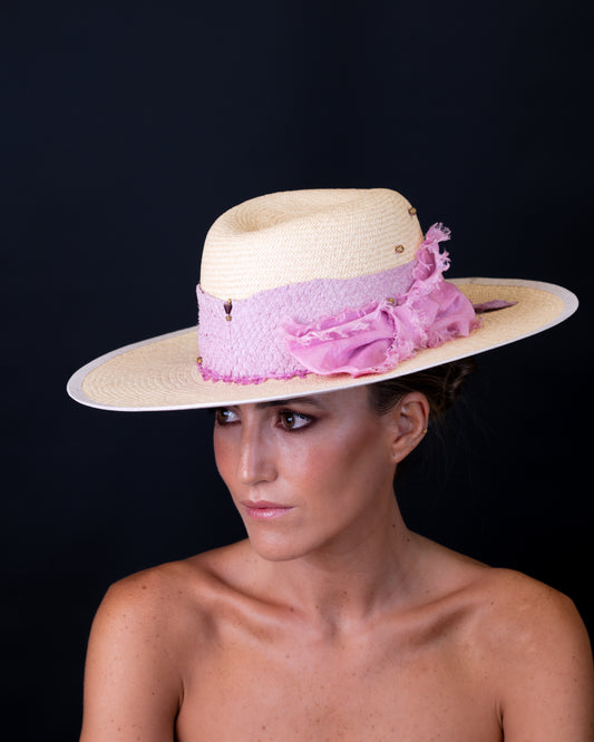 Sombrero de Panamá y cuero de pescado C-318